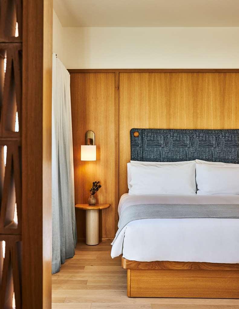 Alsace La Hotel Los Angeles Room photo